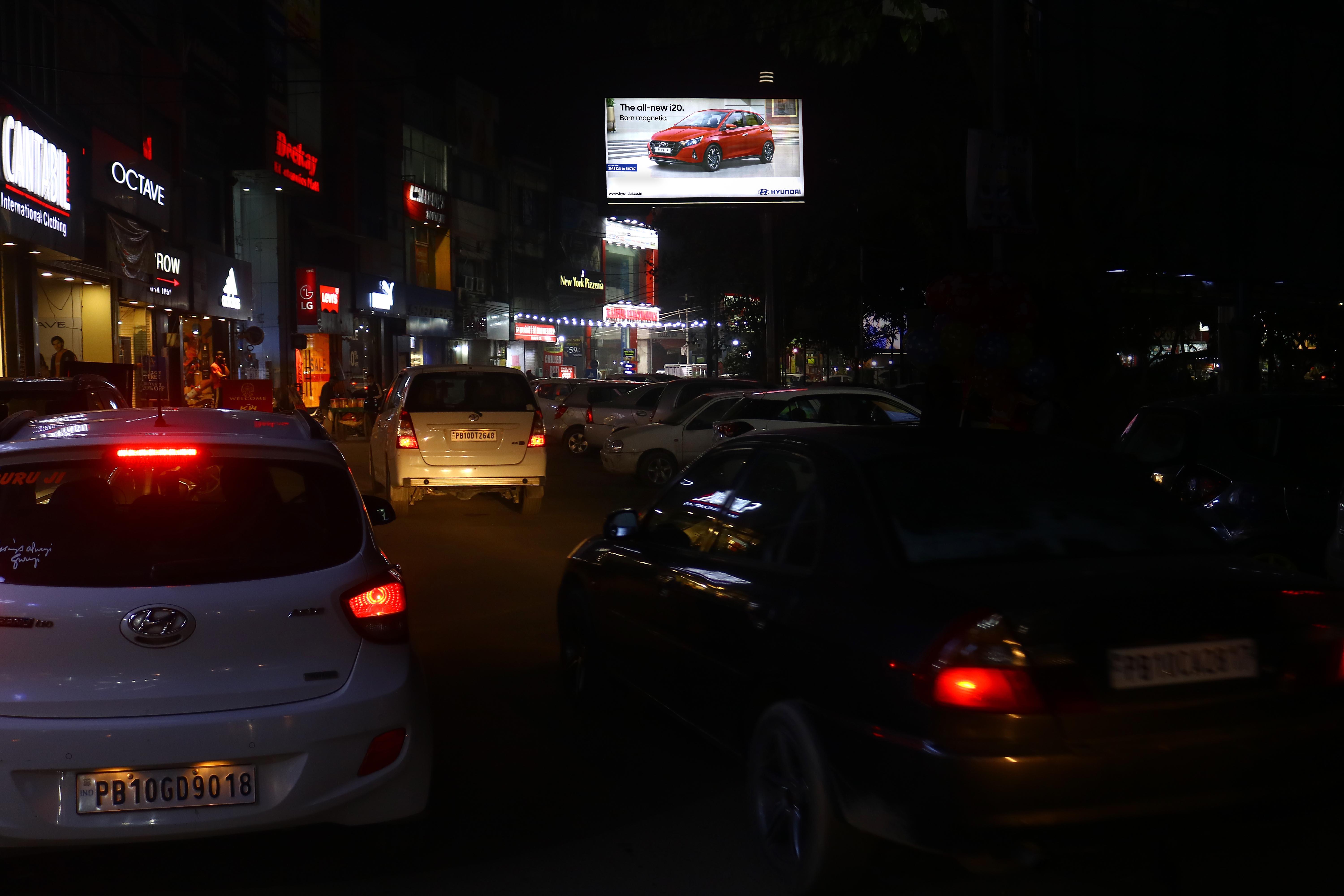 Model Town - Gole Market1
